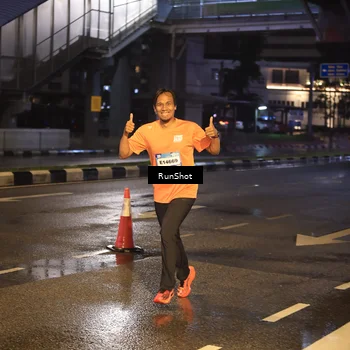 Runner Photo 7884780