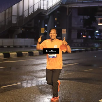 Runner Photo 7884787