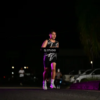 Runner Photo 7884791