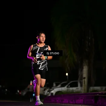 Runner Photo 7884796