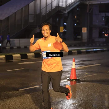 Runner Photo 7884799