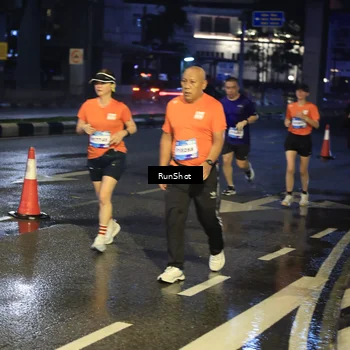 Runner Photo 7884861