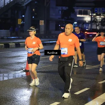 Runner Photo 7884869