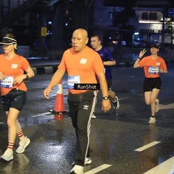Runner Photo 7884887