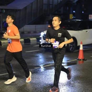 Runner Photo 7884892