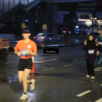 Runner Photo 7884925