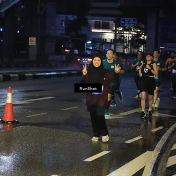 Runner Photo 7884935