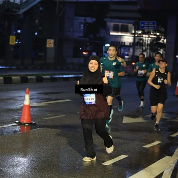 Runner Photo 7884946