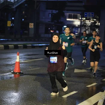 Runner Photo 7884948