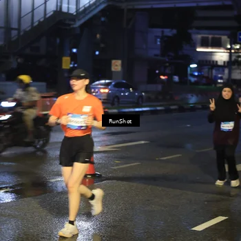 Runner Photo 7884961