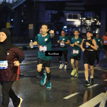 Runner Photo 7884982
