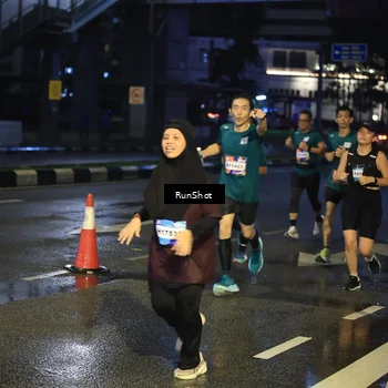 Runner Photo 7885002