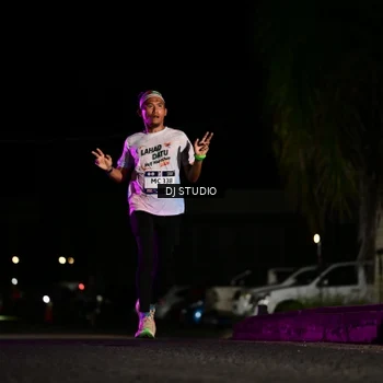 Runner Photo 7885021
