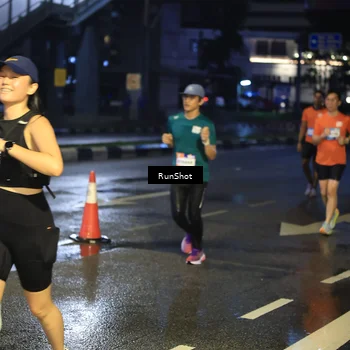 Runner Photo 7885023