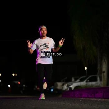Runner Photo 7885030