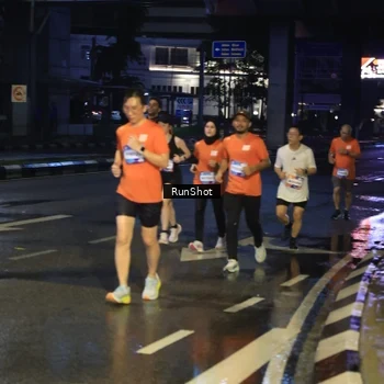 Runner Photo 7885050