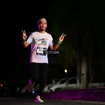 Runner Photo 7885053