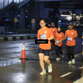 Runner Photo 7885065