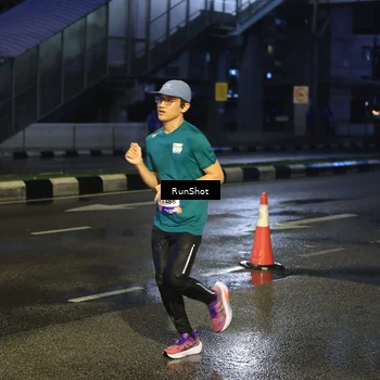 Runner Photo 7885072
