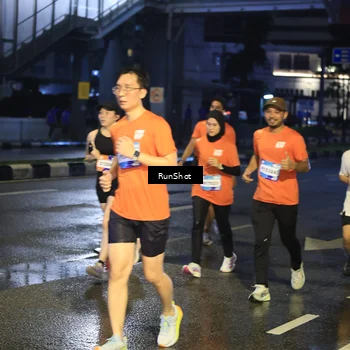 Runner Photo 7885077