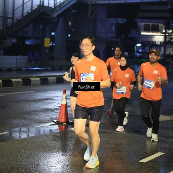 Runner Photo 7885079