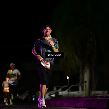 Runner Photo 7885080