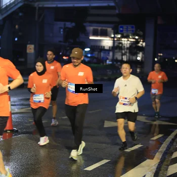 Runner Photo 7885093