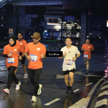 Runner Photo 7885098