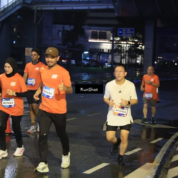 Runner Photo 7885099