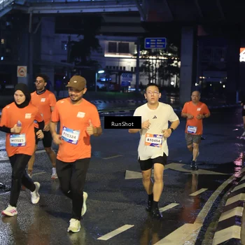 Runner Photo 7885101