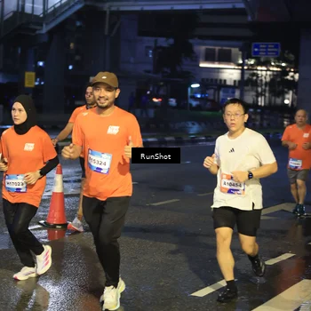 Runner Photo 7885105