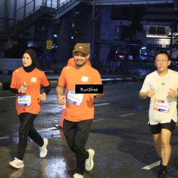 Runner Photo 7885112