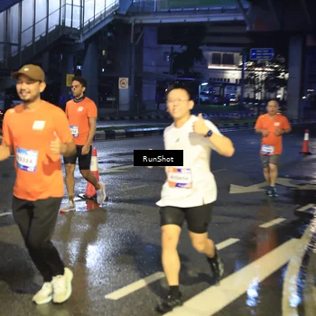 Runner Photo 7885122