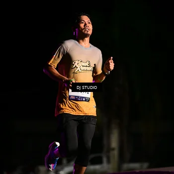 Runner Photo 7885123