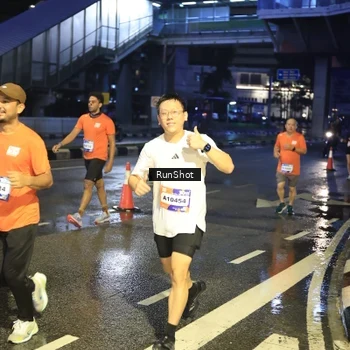 Runner Photo 7885129