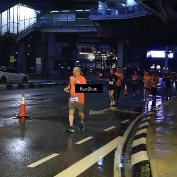Runner Photo 7885155