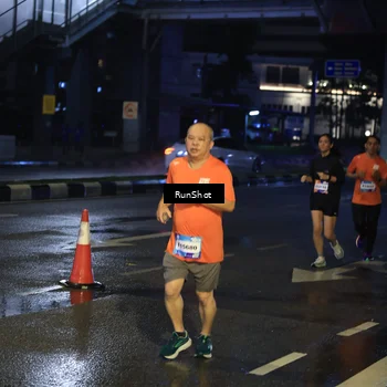 Runner Photo 7885156