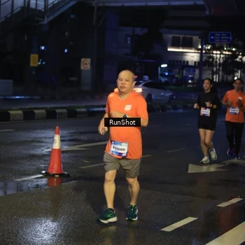 Runner Photo 7885158