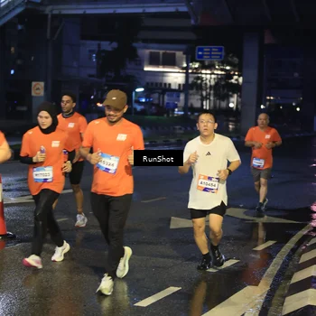 Runner Photo 7885167