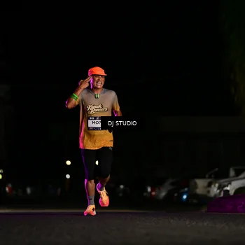 Runner Photo 7885170