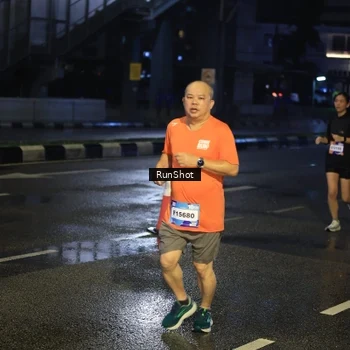 Runner Photo 7885175