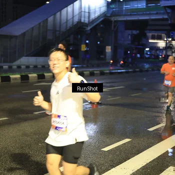 Runner Photo 7885191