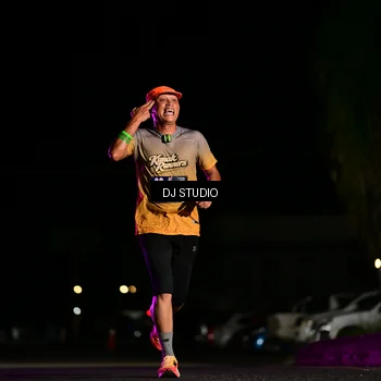 Runner Photo 7885192
