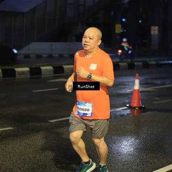 Runner Photo 7885200