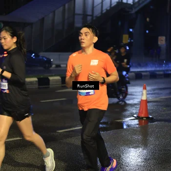 Runner Photo 7885240