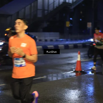 Runner Photo 7885241