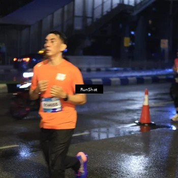 Runner Photo 7885247