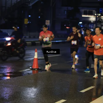 Runner Photo 7885250