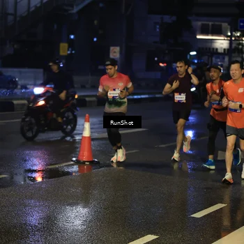 Runner Photo 7885251
