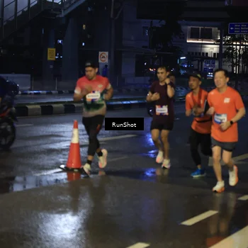Runner Photo 7885254